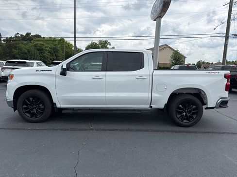 Used 2023 Chevrolet Silverado 1500 LT AWD/4WD image 25