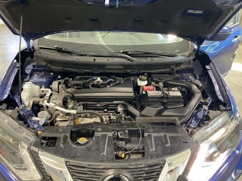 Used 2020 Nissan Rogue SV image 21