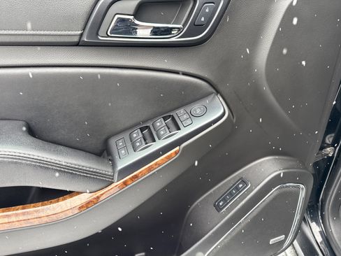 Used 2015 Chevrolet Tahoe LTZ image 14