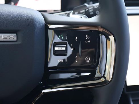 New 2026 Land Rover Range Rover Evoque S AWD/4WD image 21