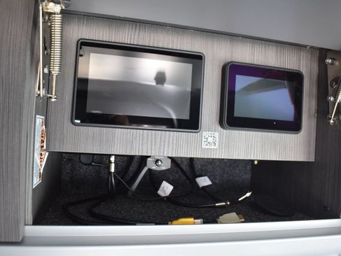 Used 2022 Mercedes-Benz Sprinter 3500 image 53