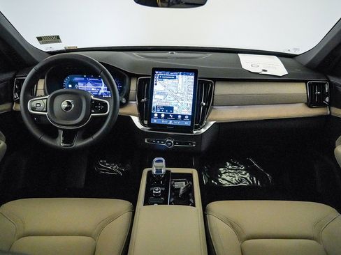 Certified 2026 Volvo XC90 T8 Plus w/ Protection Package Premier AWD/4WD image 13