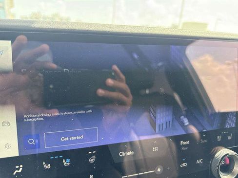 Certified 2025 Lexus GX 550 w/ Cold Area Package AWD/4WD image 18