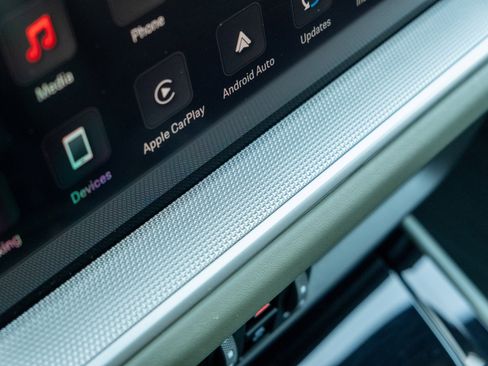 Certified 2024 Porsche Cayenne image 22