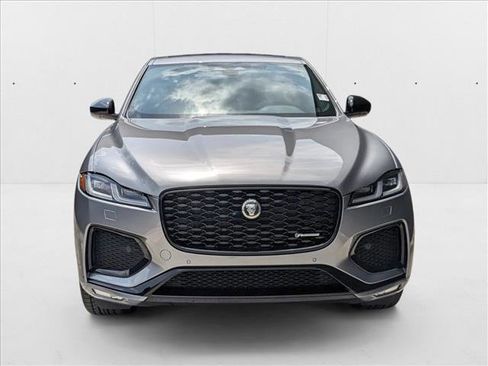 New 2025 Jaguar F-PACE R-Dynamic S image 3
