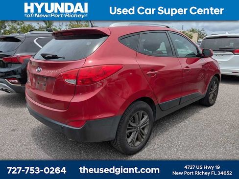 Used 2014 Hyundai Tucson SE FWD image 2