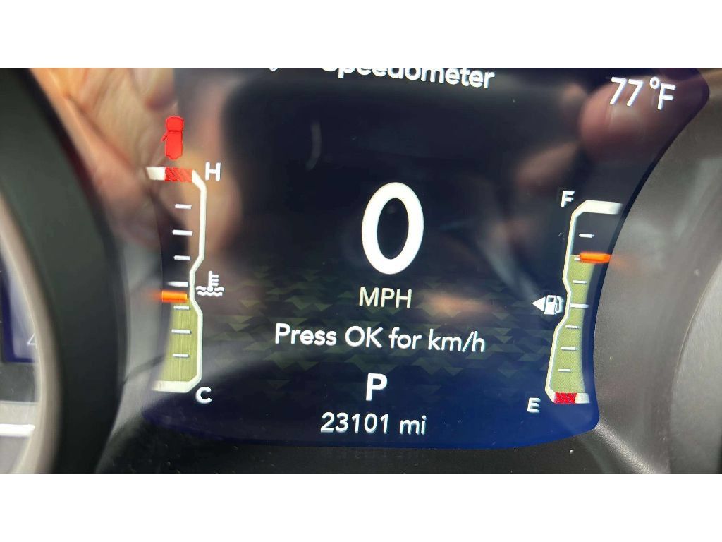 Used 2025 Jeep Wrangler Unlimited Sahara AWD/4WD image 15