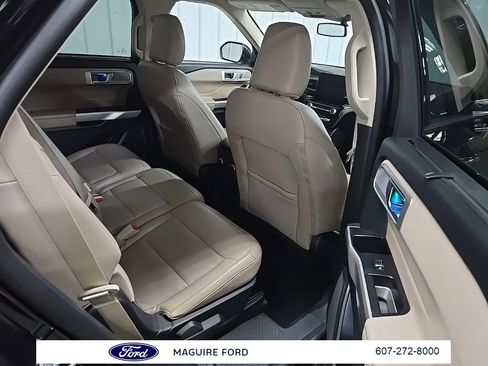 Used 2023 Ford Explorer Limited image 20
