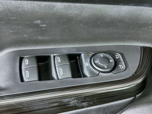 Used 2017 GMC Acadia SLT FWD image 15