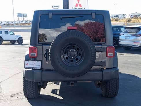 Used 2018 Jeep Wrangler Unlimited Sport w/ Connectivity Group image 4