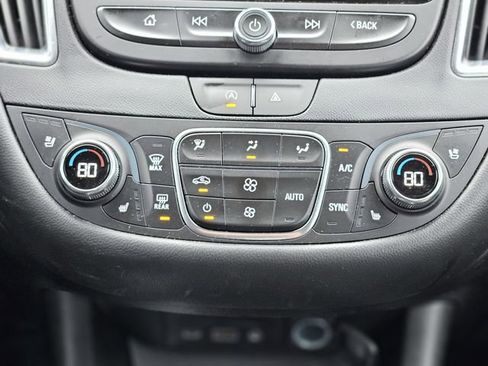 Used 2024 Chevrolet Malibu LT image 22