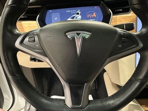Used 2019 Tesla Model X Long Range image 10