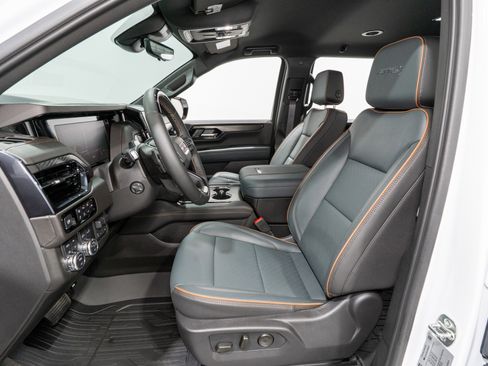 Used 2025 GMC Yukon AT4 w/ Premium Trailering Package image 18