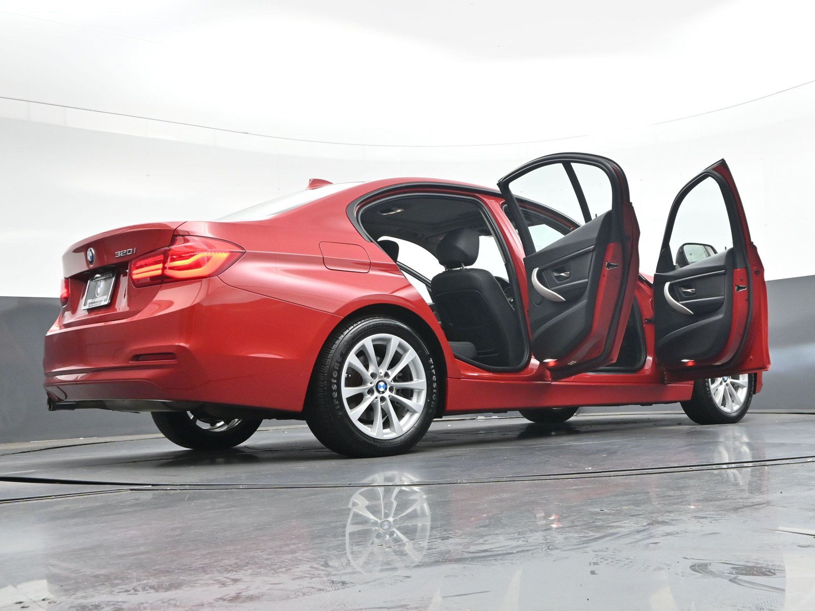 Used 2018 BMW 320i Sedan w/ Convenience Package RWD image 40