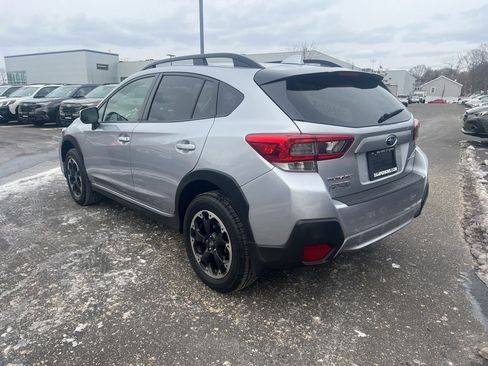 Certified 2023 Subaru Crosstrek 2.0i Premium image 3