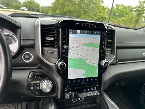 Used 2022 RAM 1500 Laramie w/ Sport Appearance Package AWD/4WD image 9