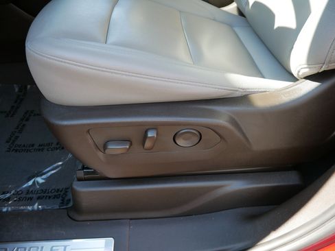 Used 2024 Chevrolet Tahoe Z71 w/ Off-Road Capability Package image 20