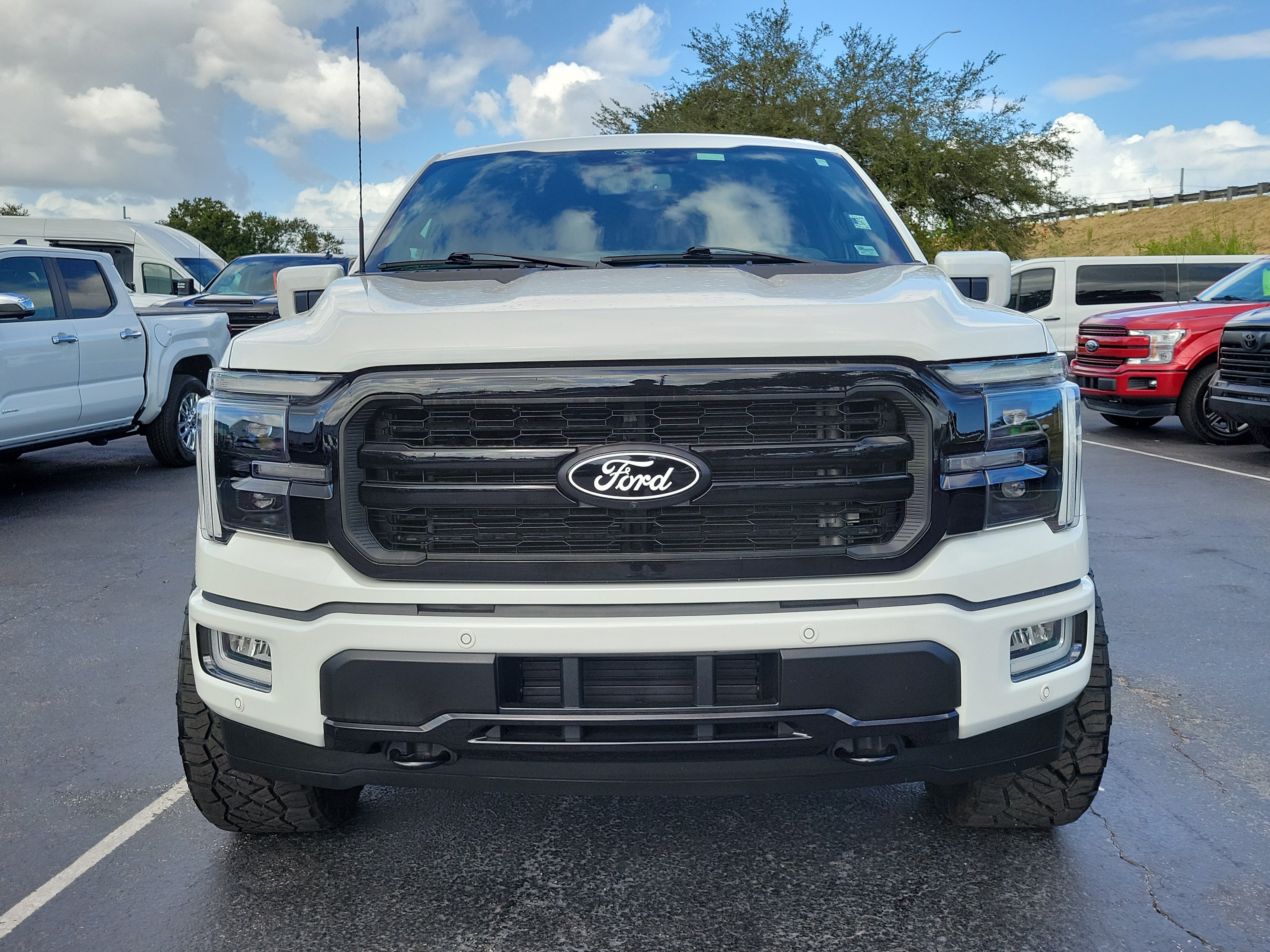 Used 2024 Ford F150 Lariat AWD/4WD image 2
