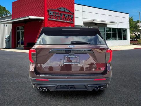Used 2020 Ford Explorer ST w/ ST High-Performance Pack AWD/4WD image 4