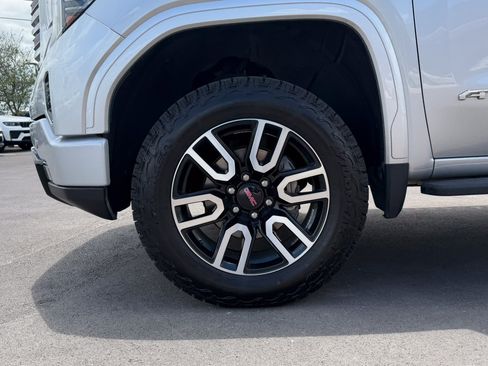 Used 2022 GMC Sierra 1500 AT4 w/ AT4 Premium Package AWD/4WD image 30