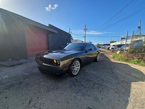 Used 2019 Dodge Challenger R/T Scat Pack w/ Plus Package image 2