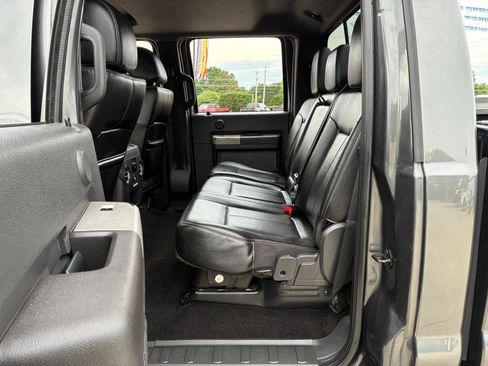 Used 2016 Ford F250 Lariat w/ Chrome Package AWD/4WD image 32