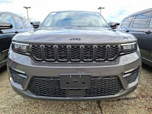 New 2025 Jeep Grand Cherokee Limited image 2