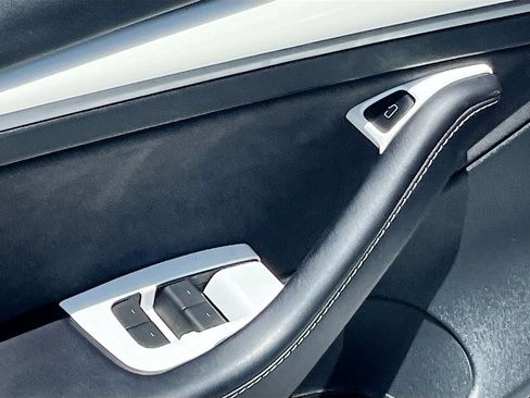 Used 2023 Tesla Model 3 Standard Range RWD image 18