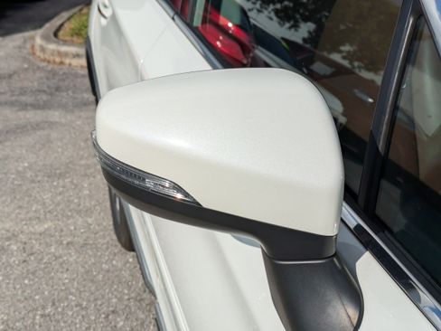 Used 2018 Subaru Outback 3.6R Touring w/ Popular Package #3 image 12