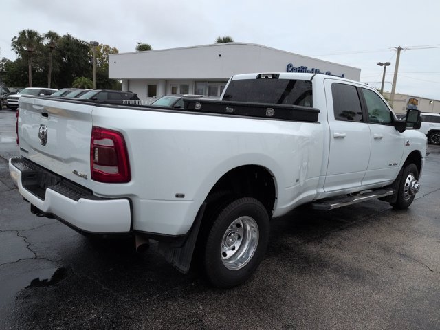 Used 2024 RAM 3500 Big Horn w/ Sport Appearance Package AWD/4WD image 4