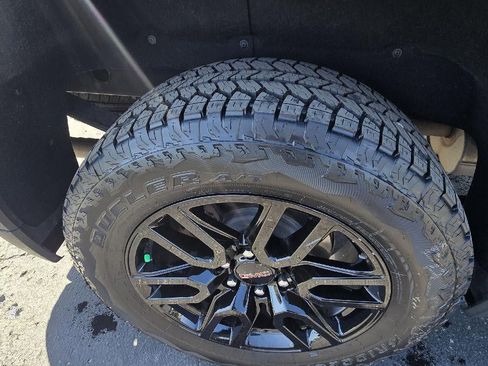 Used 2022 GMC Sierra 1500 Elevation AWD/4WD image 10