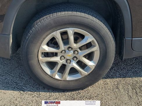Used 2018 Chevrolet Traverse LT AWD/4WD image 5