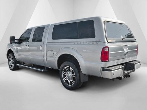 Used 2016 Ford F250 Platinum w/ FX4 Off-Road Package AWD/4WD image 5