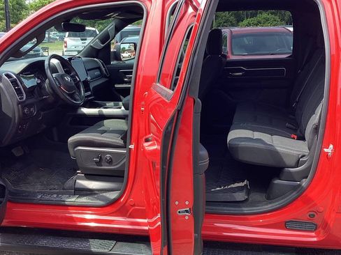 Used 2020 RAM 1500 Big Horn AWD/4WD image 40