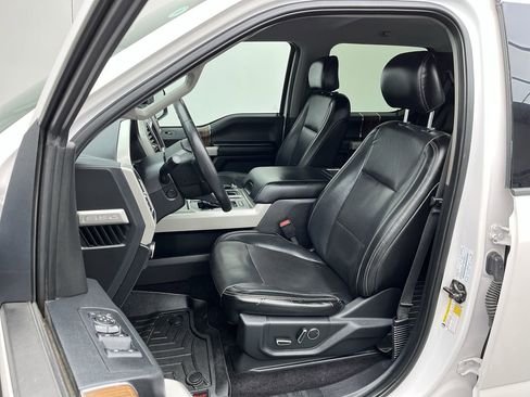 Used 2015 Ford F150 Lariat w/ Equipment Group 502A Luxury AWD/4WD image 10