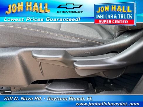 Used 2020 Chevrolet Traverse LS FWD image 17
