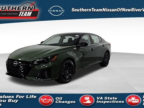 New 2026 Nissan Altima 2.5 SR AWD/4WD image 1