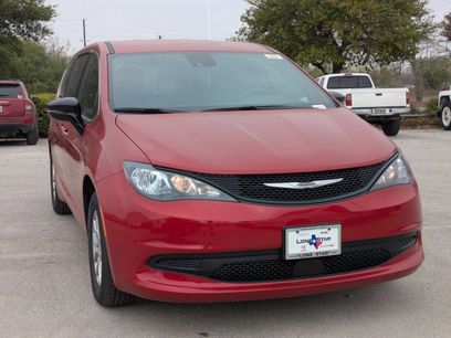 New 2026 Chrysler Voyager LX