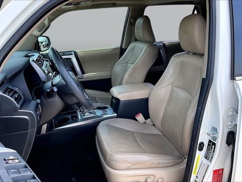 Used 2017 Toyota 4Runner Limited RWD image 8