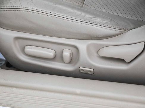 Used 2008 Toyota Solara SLE image 20