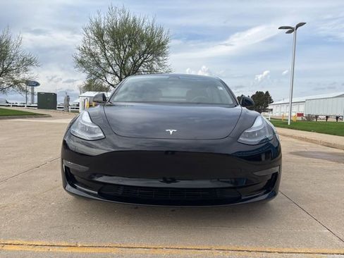 Used 2021 Tesla Model 3 Long Range image 3