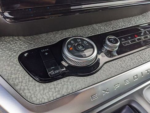 New 2025 Ford Expedition Tremor image 26