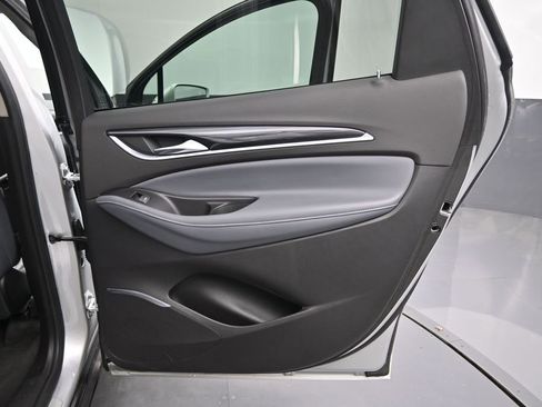 Used 2019 Buick Enclave Essence FWD image 23