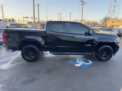 Used 2021 Chevrolet Colorado Z71 w/ Z71 Midnight Edition image 4