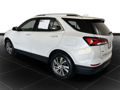 Used 2023 Chevrolet Equinox Premier AWD/4WD image 3