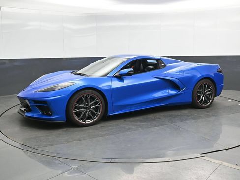 Used 2024 Chevrolet Corvette Stingray Premium Conv w/ Stealth Interior Trim Package RWD image 7