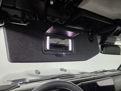 Used 2025 Jeep Gladiator Mojave image 50