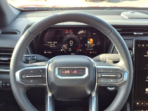 Used 2026 GMC Terrain Elevation w/ Black Edition FWD image 18