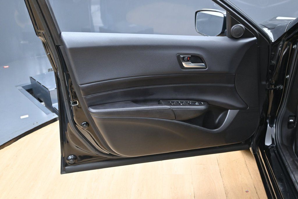 Used 2020 Acura ILX FWD image 32