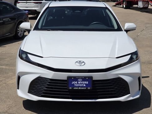 Used 2026 Toyota Camry LE FWD image 3